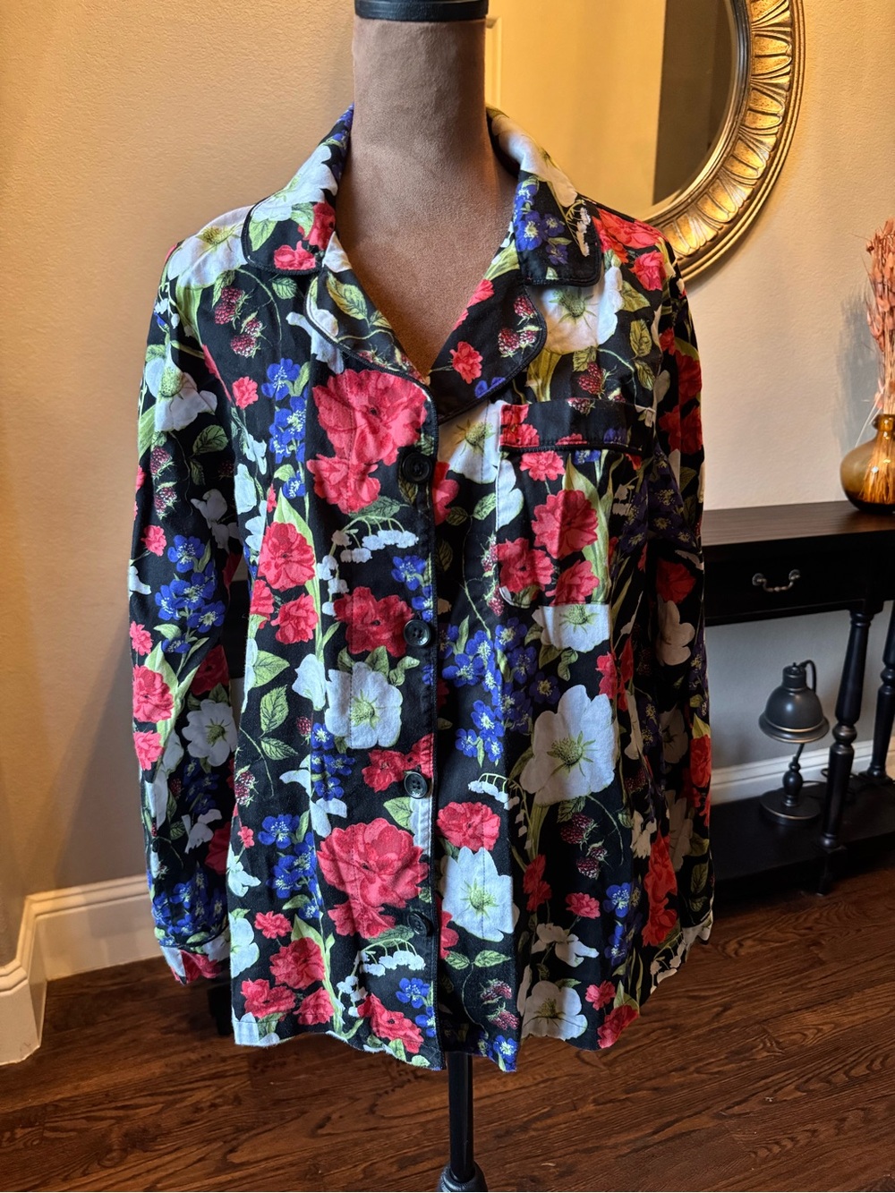 BedHead Pajama Top | Small | Black w Red, White & Blue Flowers | Organic Cotton